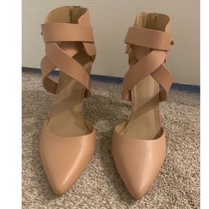 Joe’s Jeans “Pete” heel in nude